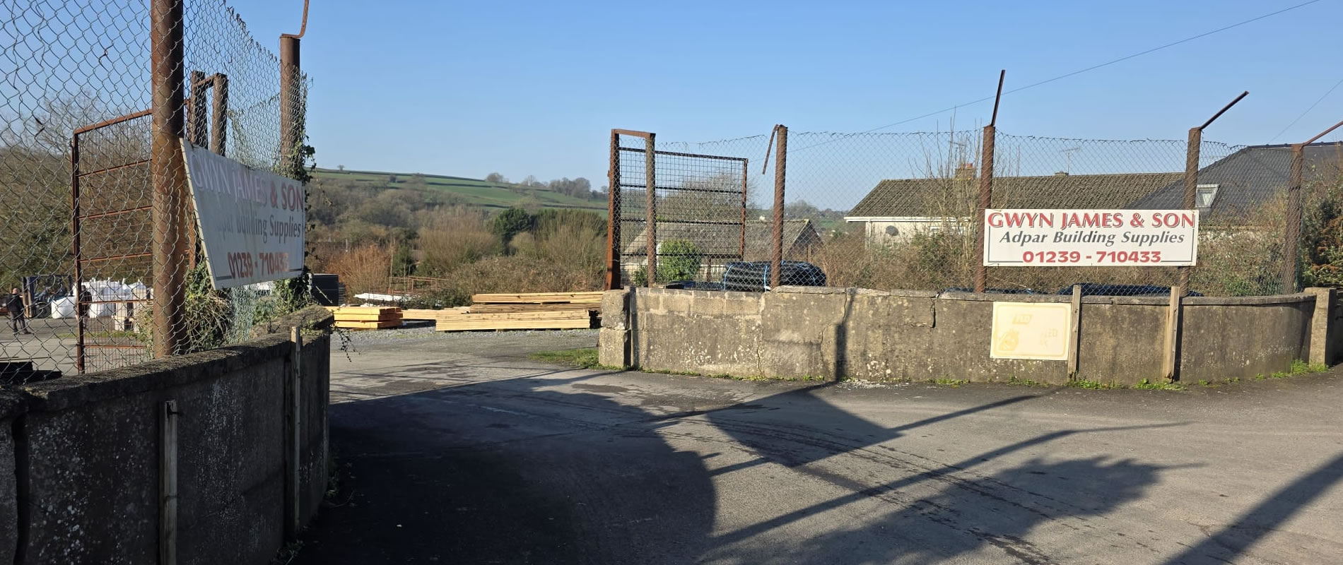 Entrance to Gwyn James & Son builders merchant